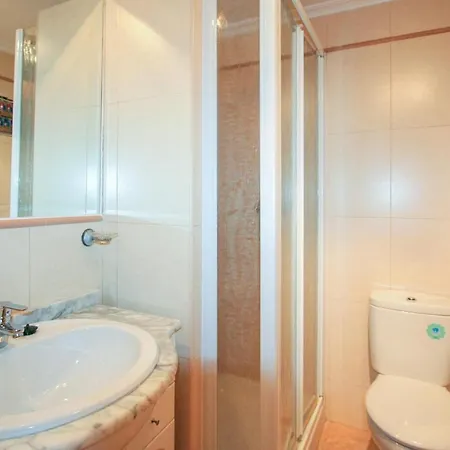 2 Bedroom Amazing In Apartment *